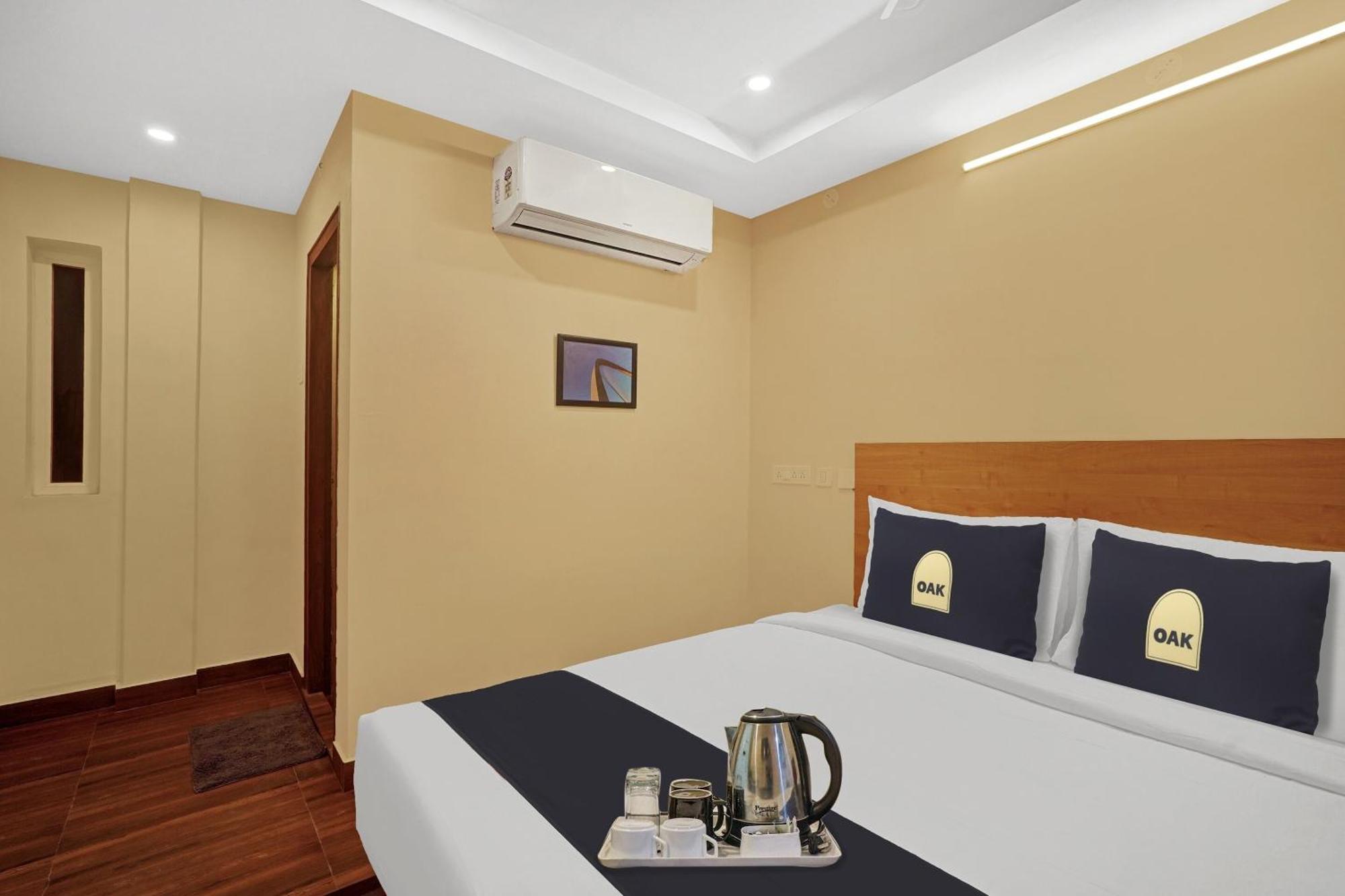 Capital O De Alphabet Kakinada Hotel Exterior foto